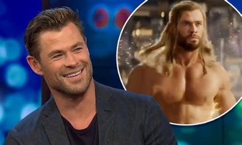 russel crowe naked|RUSSELL CROW GETS NAKED WITH CHRIS HEMSWORTH